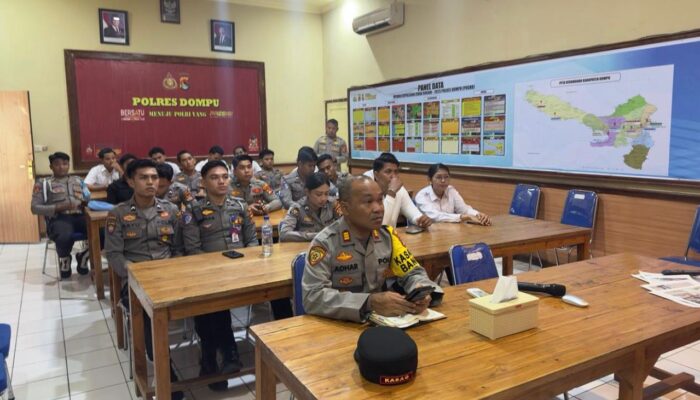 POLRES DOMPU LAKSANAKAN PENDATAAN LAPORAN DAN TINDAK LANJUT WHISTLE BLOWER SYSTEM & SP4N-LAPOR Dompu, 8 Desember 2025