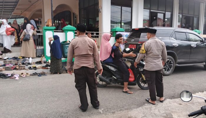 Kapolsek Sekongkang Hadiri Tabligh Akbar dan Program Tuntas Baca Al-Qur’an